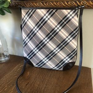 ❤️BURBERRY sling❤️